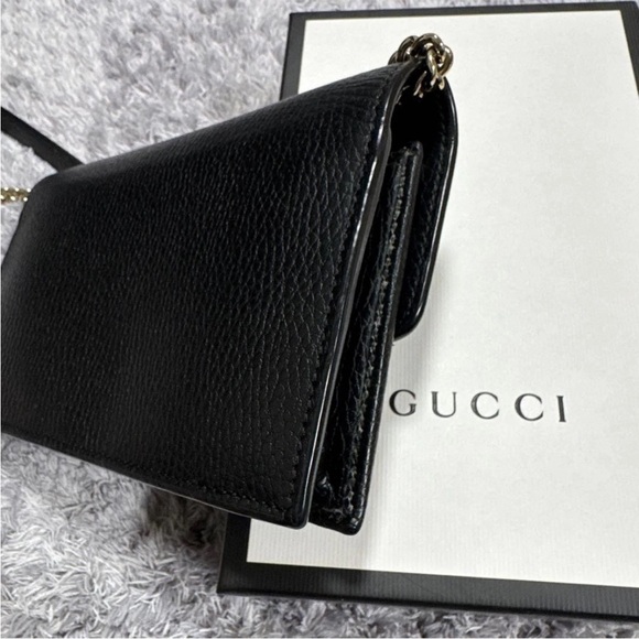 Gucci Black Leather Crossbody Bag with Gold Chain - Picture 8 of 12